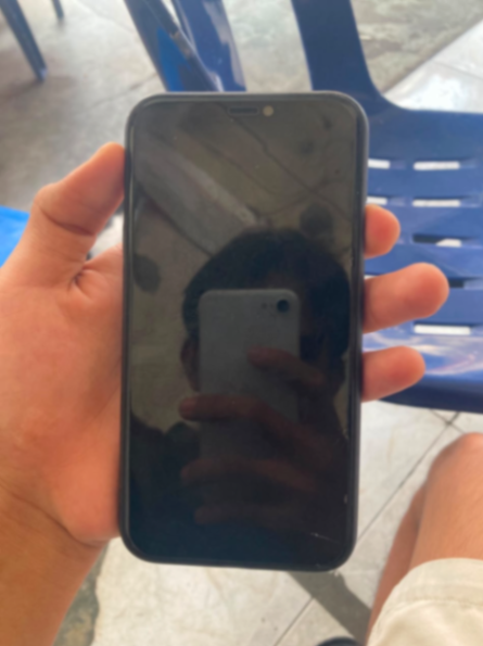 iPhone XR (128 GB ) — foto 1 dari 2