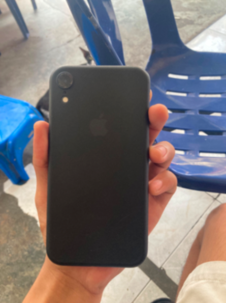 iPhone XR (128 GB ) — foto 2 dari 2