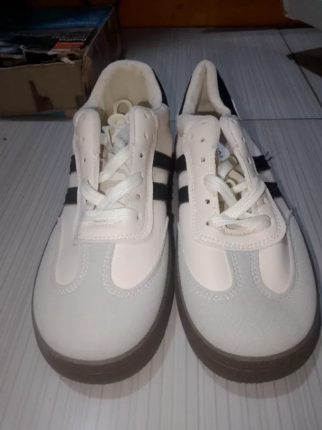 SHOEVO Sepatu — foto 2 dari 3