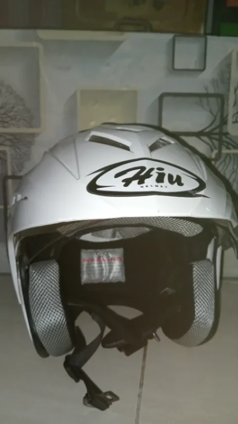 HELM HIU ARROW White DOBEL VISOR — foto 4 dari 4