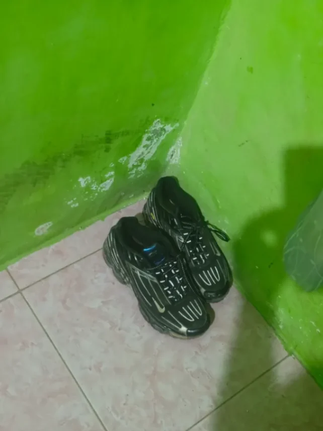 Nike Air Max Plus 3 — foto 1 dari 2