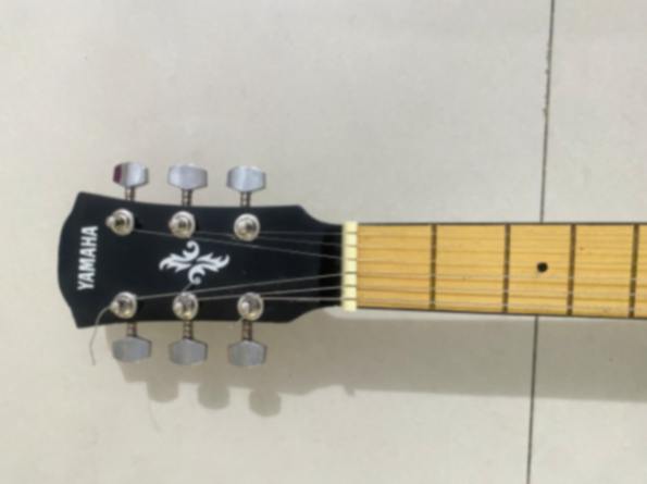 Jual gitar Yamaha — foto 2 dari 4