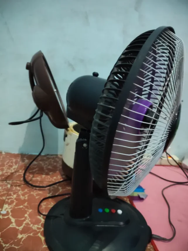 Kipas dan rice cooker — foto 4 dari 5