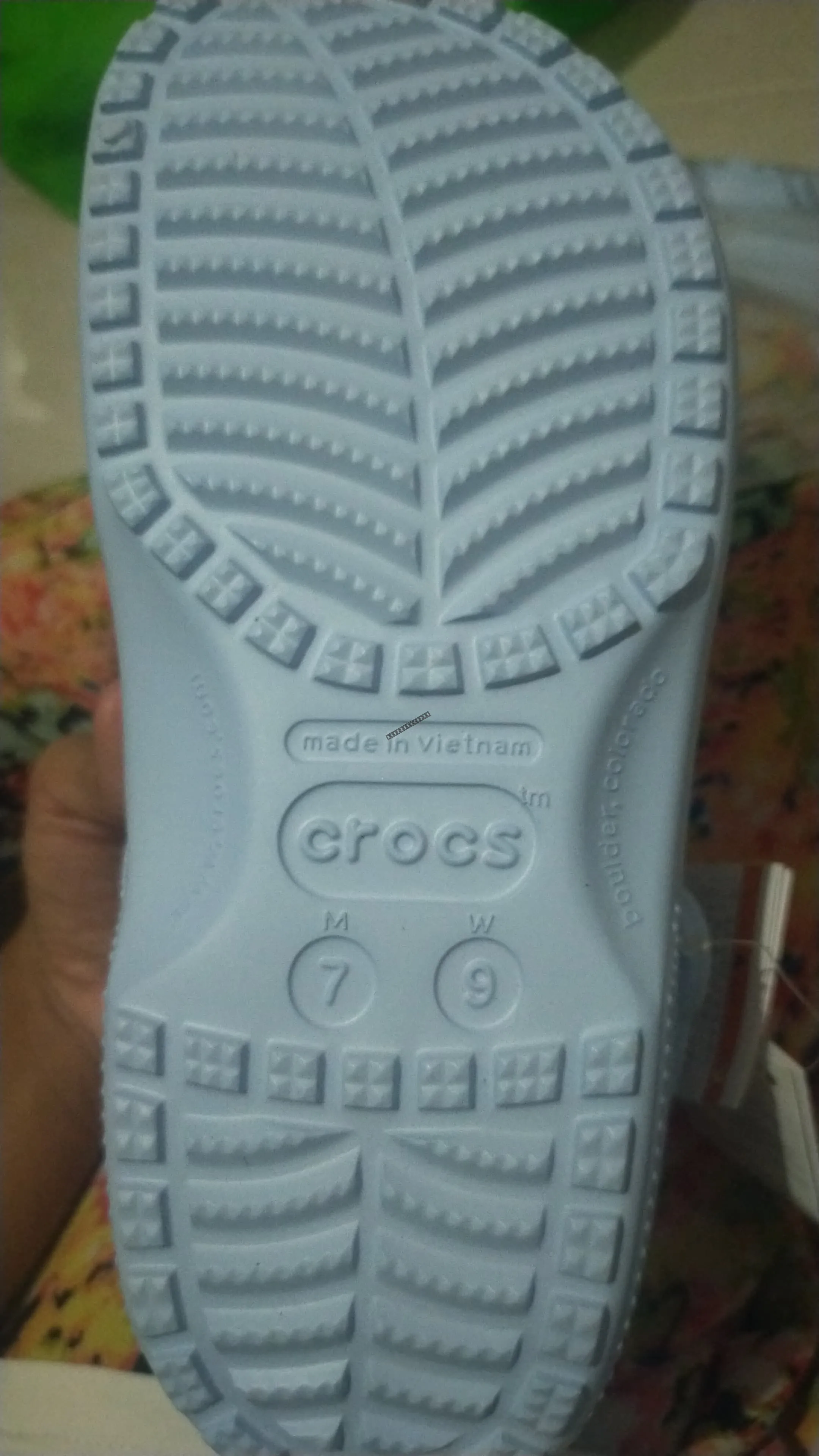 Sepatu Crocs Classic Biru Muda 750 Nego — foto 2 dari 3
